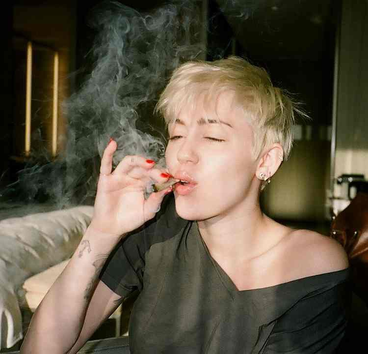 mileycyrussizinti5